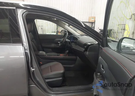 2025 Nissan Kicks Sr Intelligent Awd from USA, damaged, VIN 3N8AP6DB6SL301414